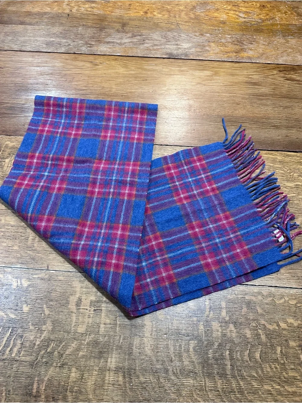 James Pringle Weavers‎ NWT 100% wool Red & Blue Scarf